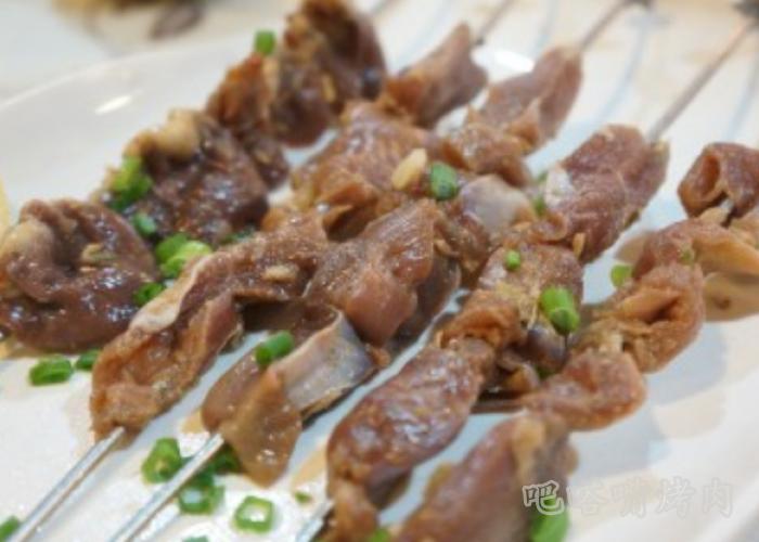 煎烤麻辣孜然牛肉串怎么做
