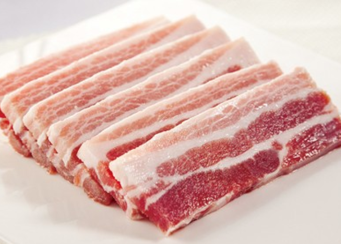 烧烤五花肉炒蒜苔