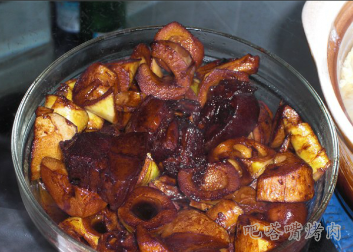 竹笋烤肉饭的做法