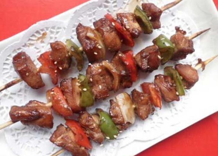 缤纷黑椒烤肉串的烧烤技术