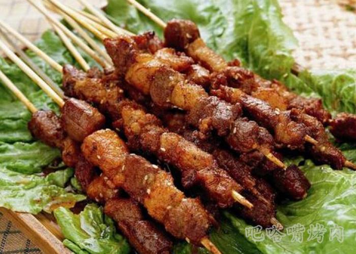 详解烤羊肉串的烤肉配方