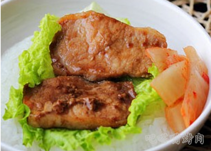 韩国烤肉告诉您如何做烤肉泡菜米汉堡