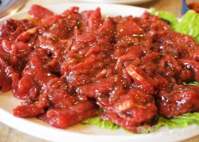 烤肉加盟之美食黑胡椒烤肉的做法