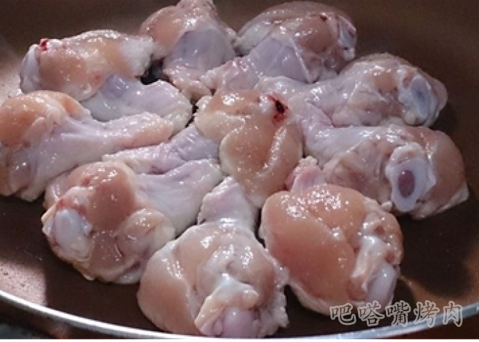 烤肉加盟告诉您美味煎小鸡肉做法