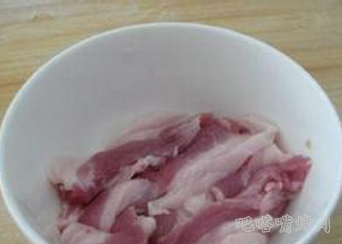 韩国烤肉教您香煎三线肉做法步骤