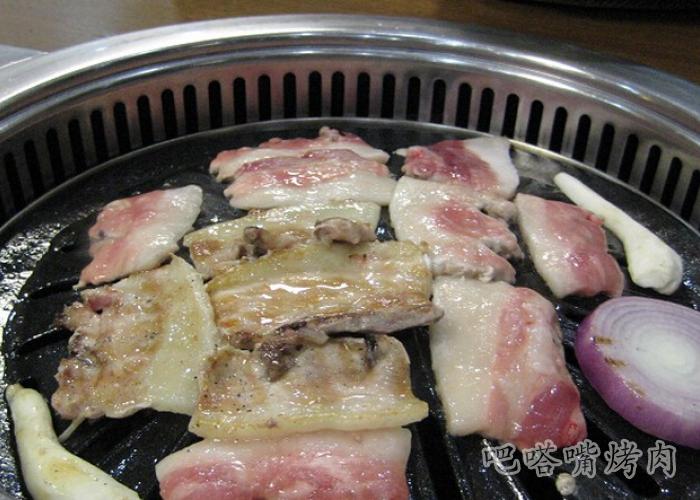 介绍家常版韩国烤肉的做法
