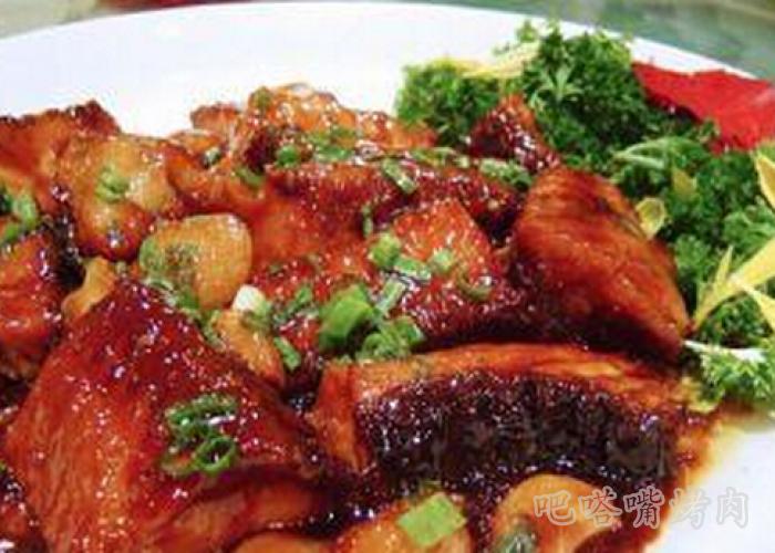 烤肉加盟店教你做芹菜烤鱼配羊奶酪