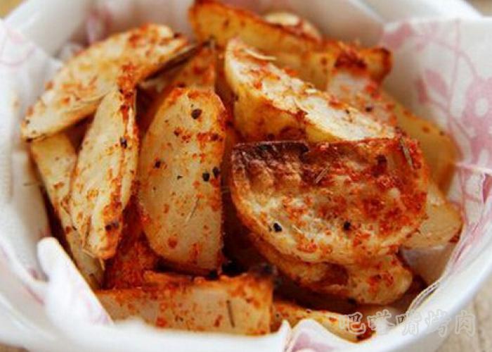 分析辣味橄榄油香草烤薯角的做法