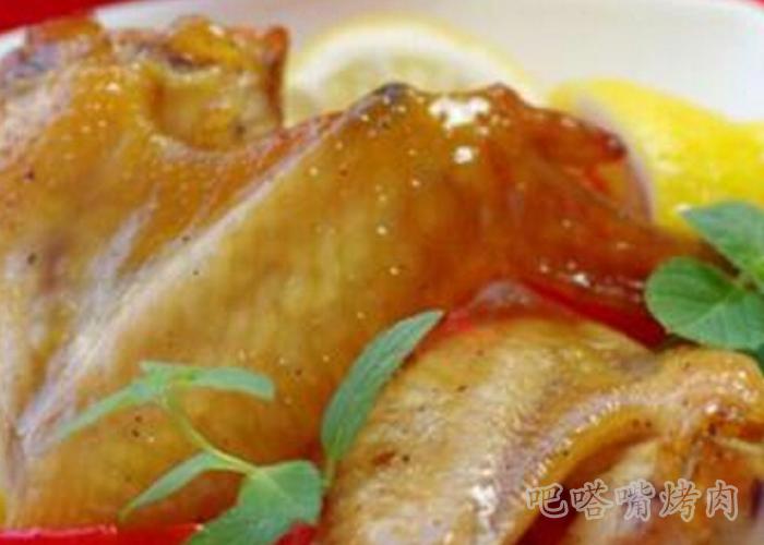 烤肉加盟店教你做冰花梅酱烤鸡翅