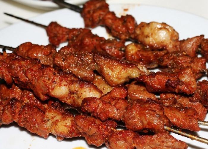 吃烧烤一定要喝温茶