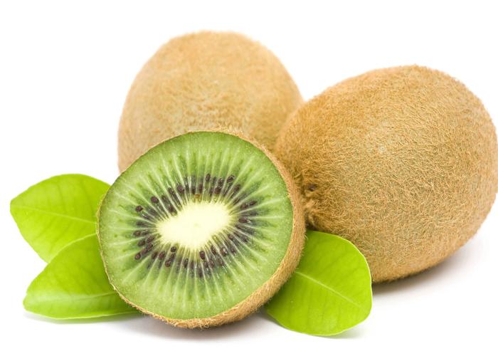 和朋友一起去吃烤肉的时候一定不要忘记吃猕猴桃