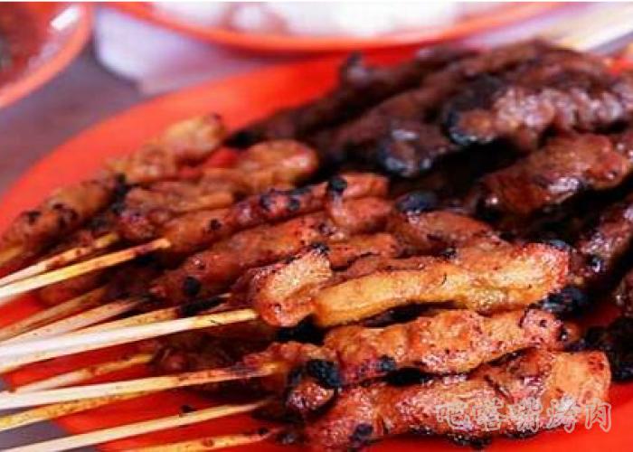 南洋风味沙爹烤肉串及花生沾酱