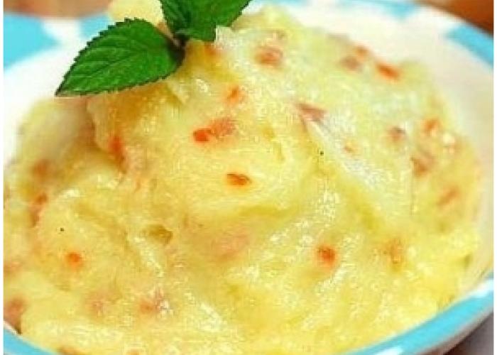 自制烤牛肉配酸土豆泥