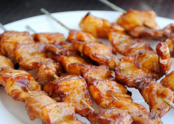 娇嫩嫩的香烤五花肉