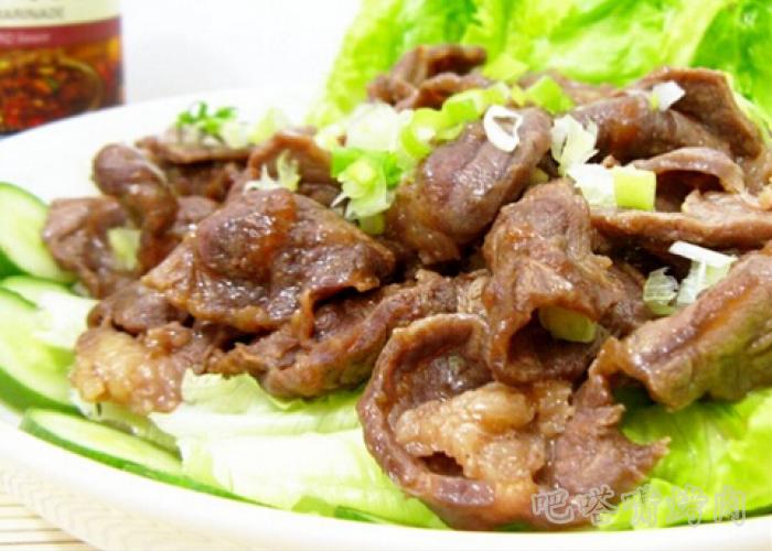 提供微波香辣牛肉酱烤肉的做法