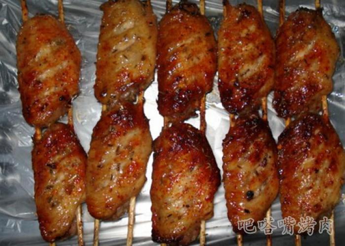 私房秘制烤鸡翅的详细做法