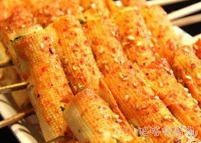 烤肉加盟店告诉你怎么做烤豆腐卷葱